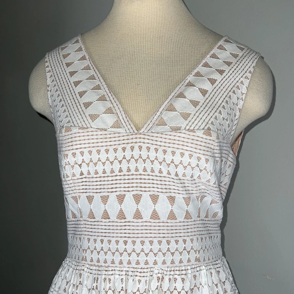 BCBG MAXAZARIA Dress Sz 4 - Picture 2 of 7
